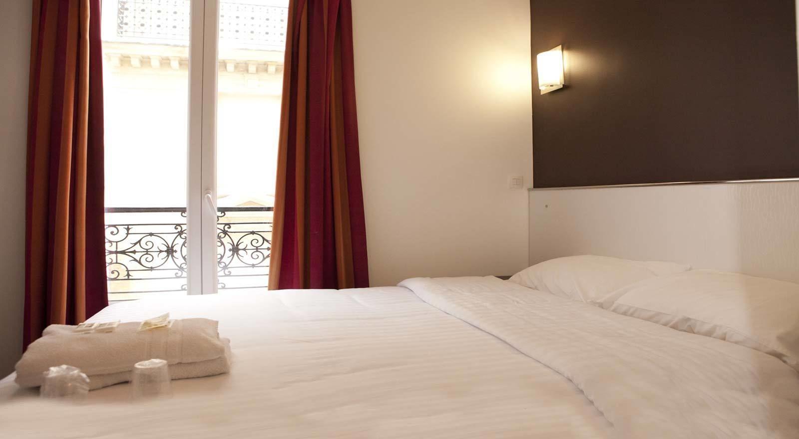 Royal Wagram Hotel 2*